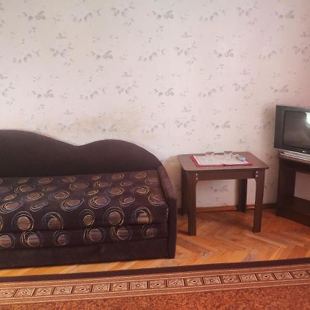 Комунальне Підприємство Готель Україна Zolochiv Zewnętrze zdjęcie